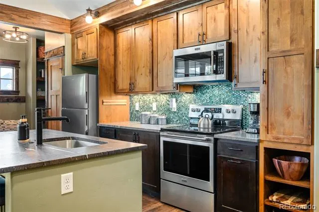 909 Park Avenue Grand Lake, CO 80447