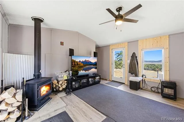 987 14th Trail Cotopaxi, CO 81223