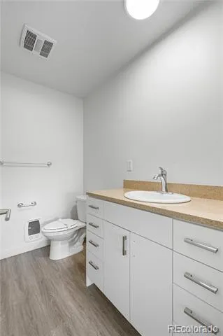 1953 Blackhawk Street Aurora, CO 80011