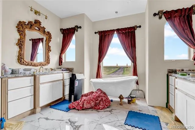 8505 Quail Run Road Watkins, CO 80137