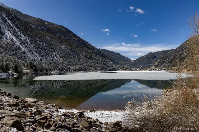 1901 Clear Creek Drive #E102 Georgetown, CO 80444
