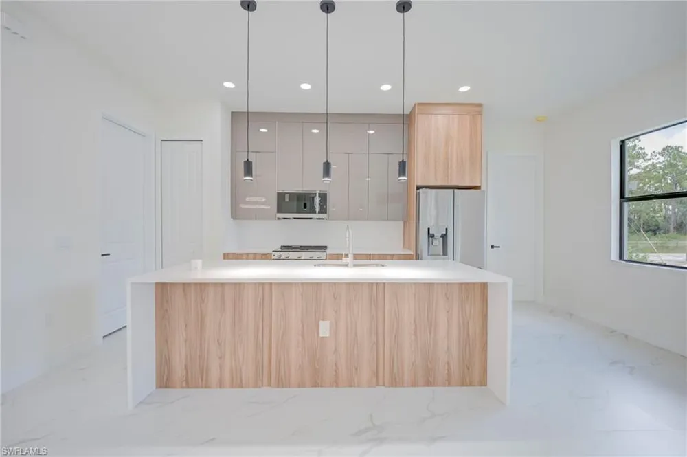 706 W 11th Street Lehigh Acres, FL 33972
