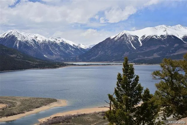 6296 County Road 10 Twin Lakes, CO 81251