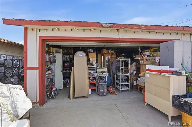 8010 Jasmine Street Dupont, CO 80024