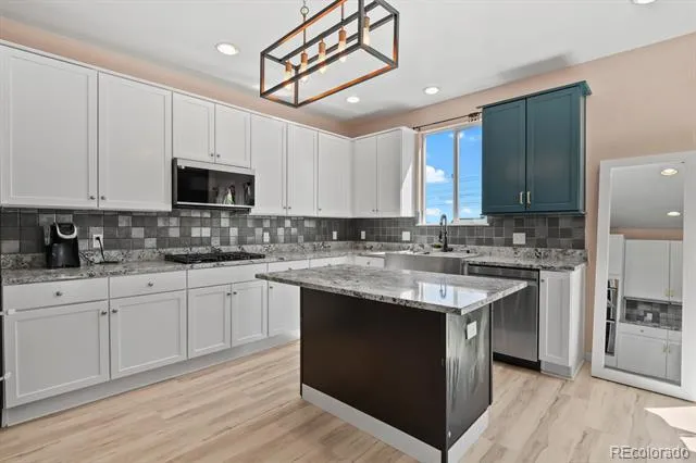 2750 Brush Court Castle Rock, CO 80108