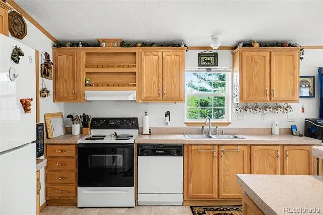 412 Bordenville Court Jefferson, CO 80456