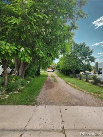 5870 Nelson Court Arvada, CO 80004