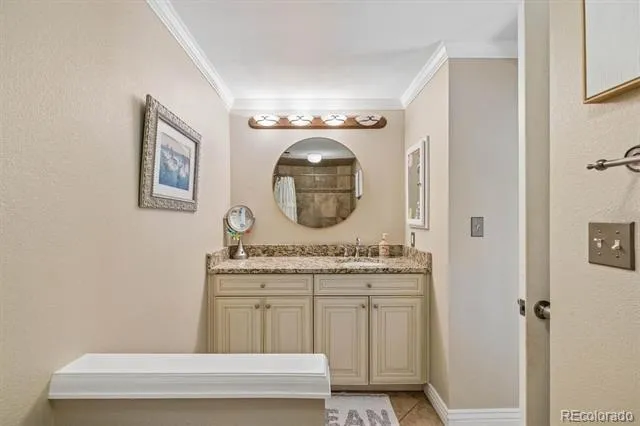 6246 E Hinsdale Court Centennial, CO 80112