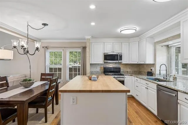6246 E Hinsdale Court Centennial, CO 80112