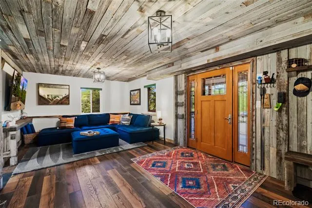 847 Palomino Road Jefferson, CO 80456