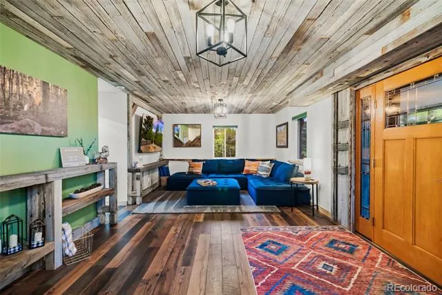 847 Palomino Road Jefferson, CO 80456