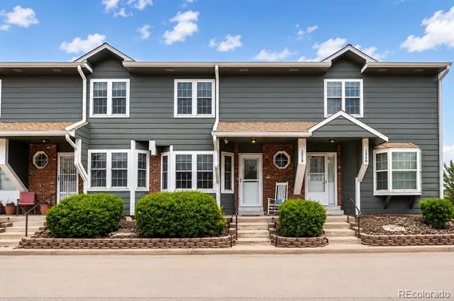 2058 S Balsam Street Lakewood, CO 80227