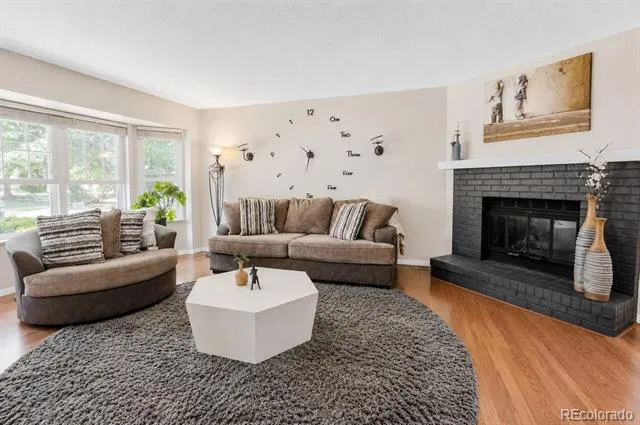 2058 S Balsam Street Lakewood, CO 80227