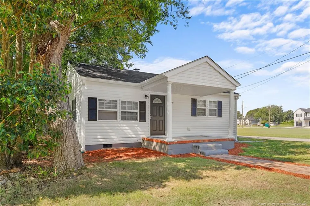 219 W Brocklyn Street Benson, NC 27504