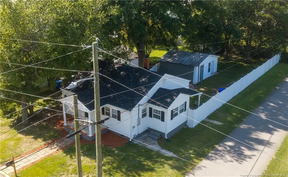 219 W Brocklyn Street Benson, NC 27504