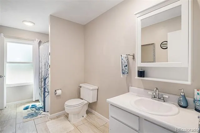 16497 E Vassar Avenue Aurora, CO 80013