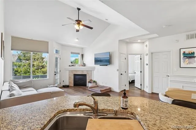 9465 Carlyle Park Place Highlands Ranch, CO 80129