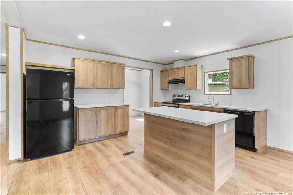 4523 Mercer Mill Brown Marsh Road Clarkton, NC 28433