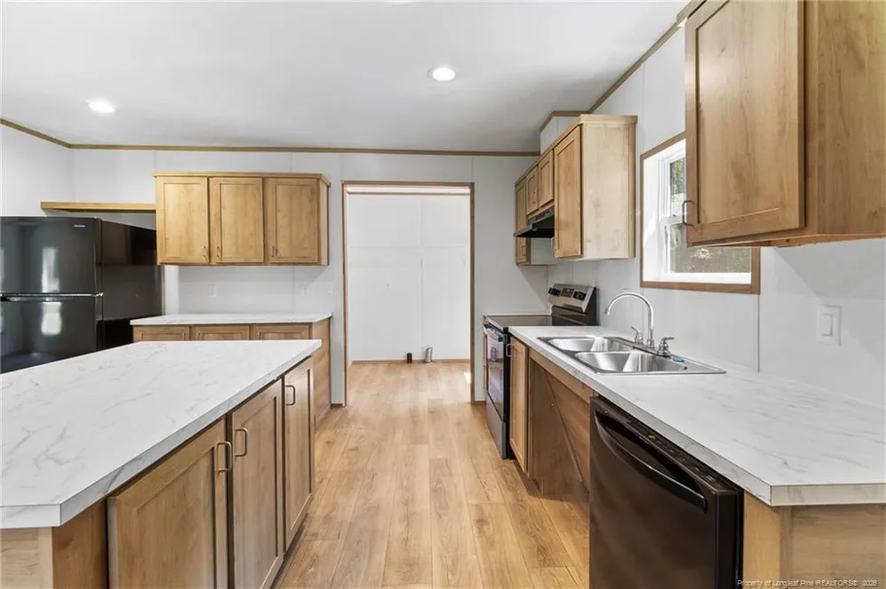4523 Mercer Mill Brown Marsh Road Clarkton, NC 28433
