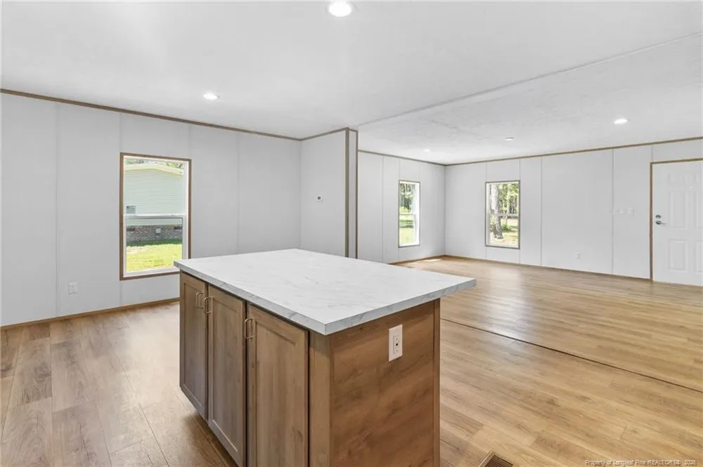 4523 Mercer Mill Brown Marsh Road Clarkton, NC 28433