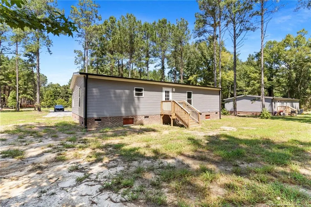 4523 Mercer Mill Brown Marsh Road Clarkton, NC 28433
