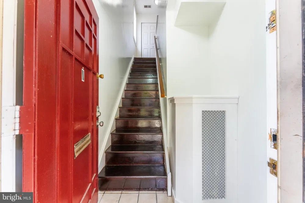 304 8TH STREET Philadelphia, PA 19107