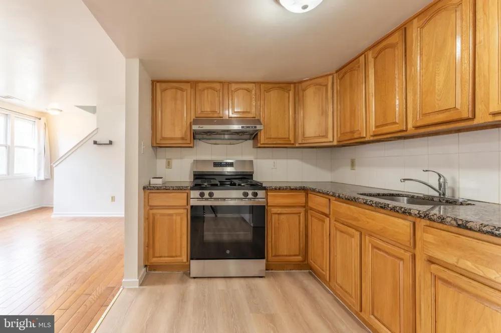 304 8TH STREET Philadelphia, PA 19107