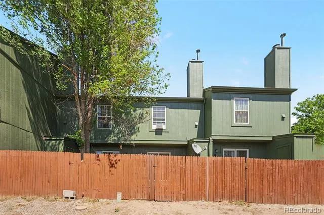 4019 Charleston Drive Colorado Springs, CO 80916