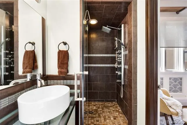 52 Lincoln Street Denver, CO 80203