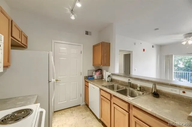 15700 E Jamison Drive #2-206 Englewood, CO 80112