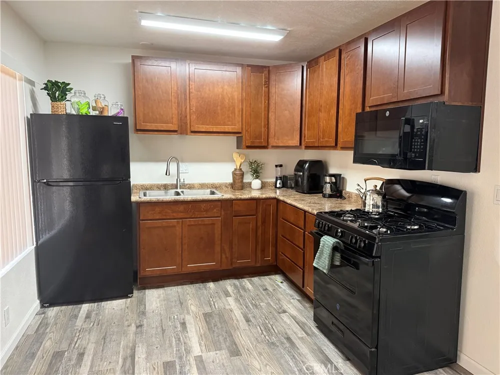 1466 Cabrillo Park Santa Ana, CA 92701