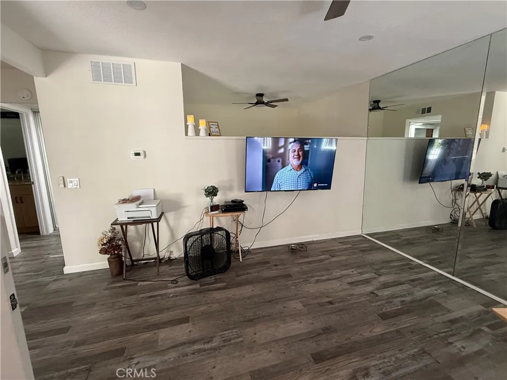 1466 Cabrillo Park #C Santa Ana, CA 92701