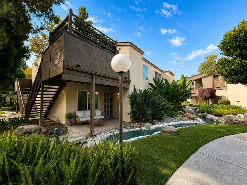 1466 Cabrillo Park #C Santa Ana, CA 92701
