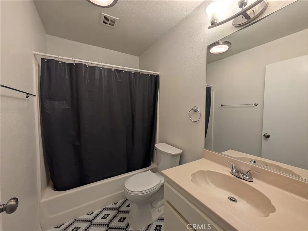 31200 Landau #602 Cathedral City, CA 92234