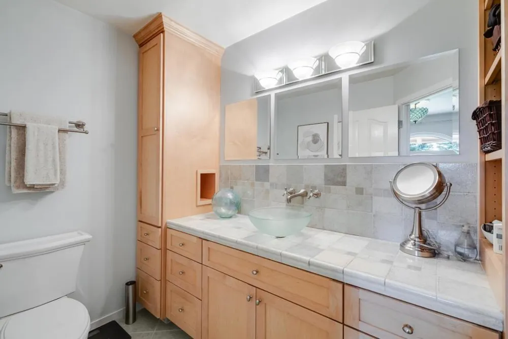 16 Kite Hill Road Santa Cruz, CA 95060
