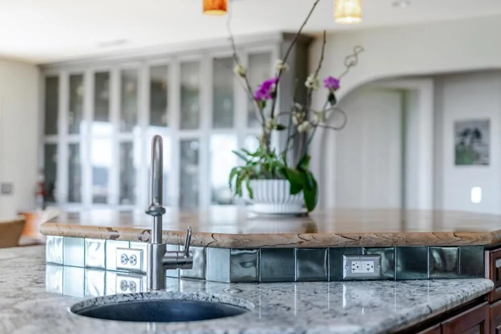 16 Kite Hill Road Santa Cruz, CA 95060