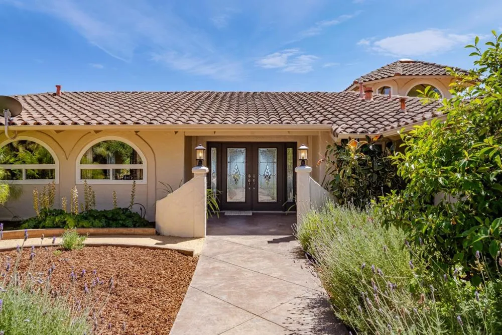 16 Kite Hill Road Santa Cruz, CA 95060