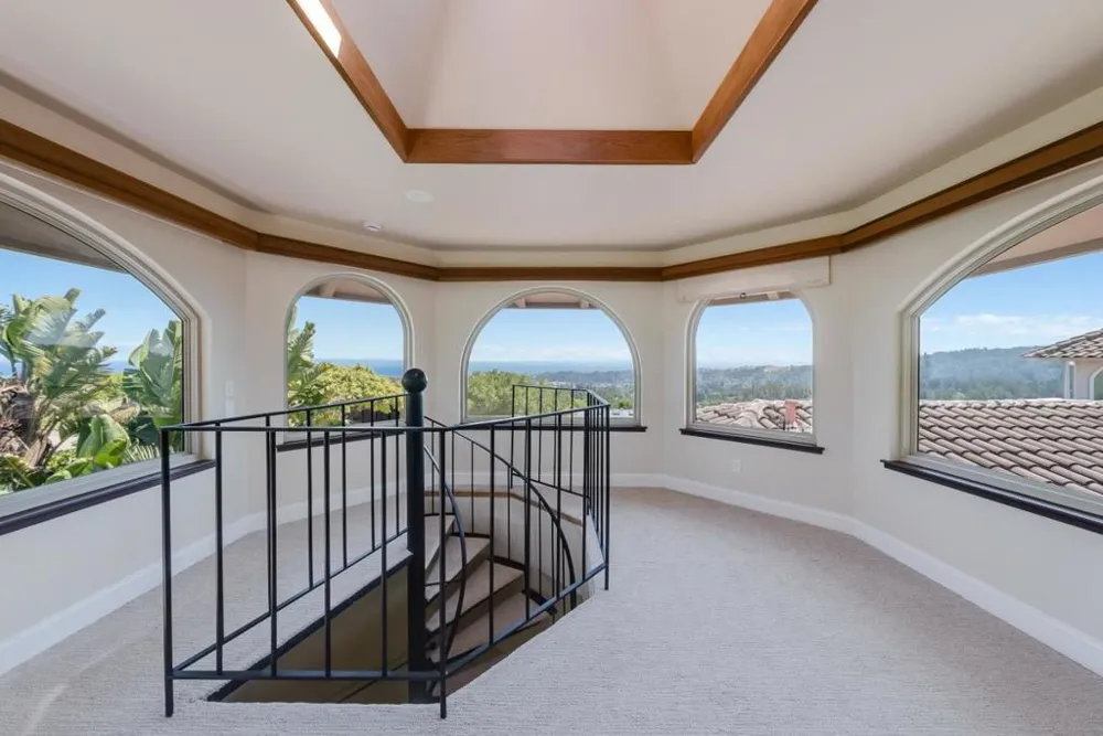 16 Kite Hill Road Santa Cruz, CA 95060