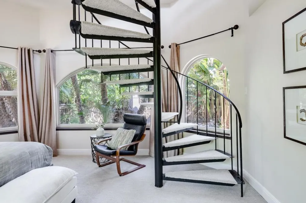 16 Kite Hill Road Santa Cruz, CA 95060