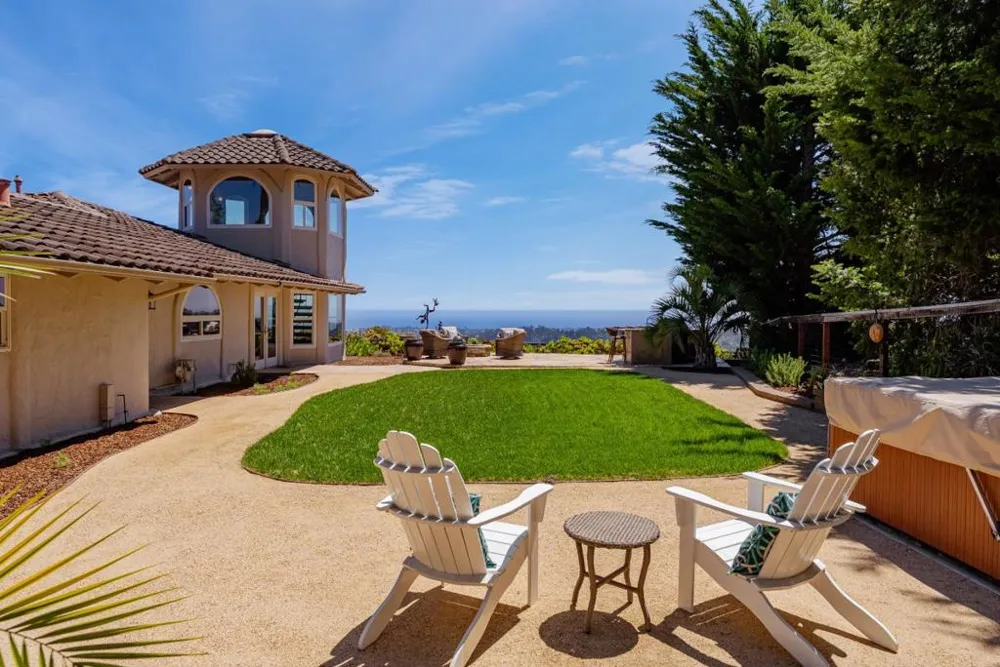 16 Kite Hill Road Santa Cruz, CA 95060