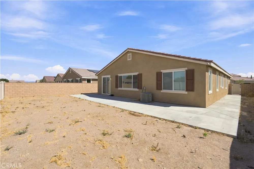 11824 Bobcat Hills Lane Victorville, CA 92392