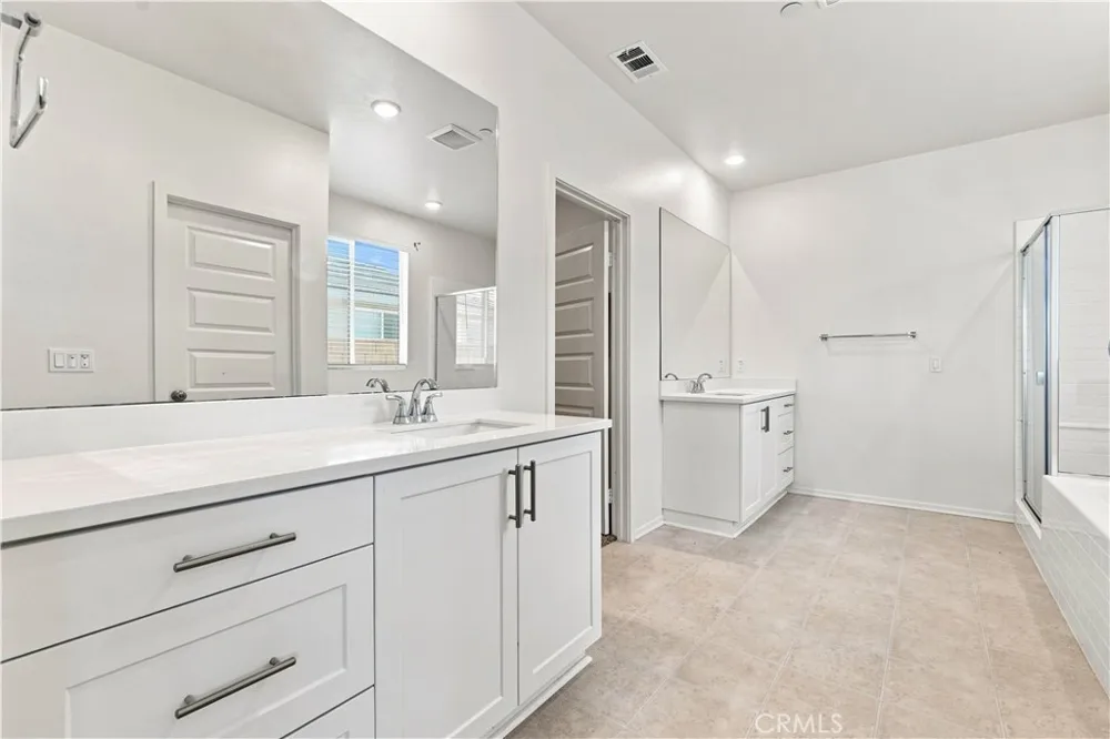 11824 Bobcat Hills Lane Victorville, CA 92392