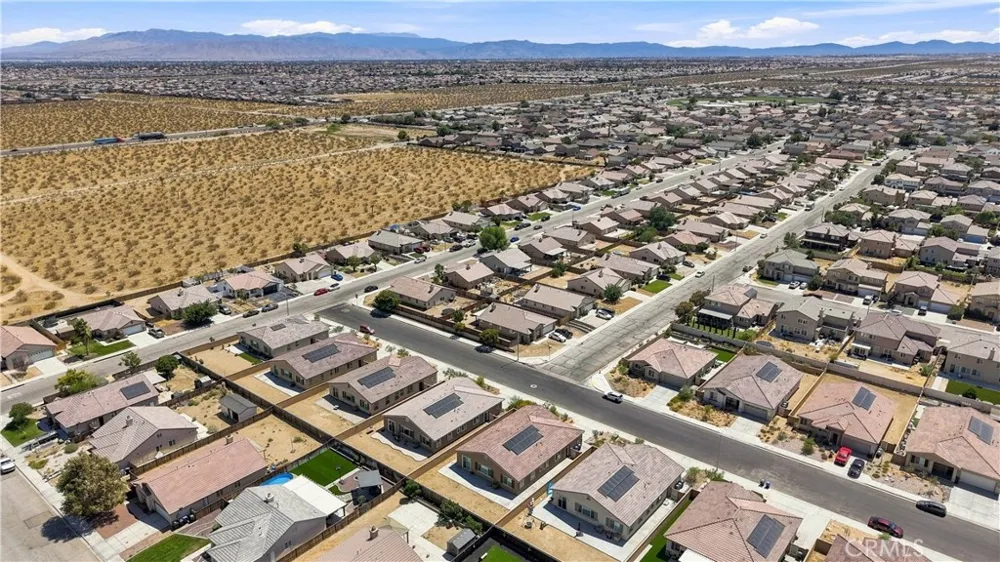 11824 Bobcat Hills Lane Victorville, CA 92392