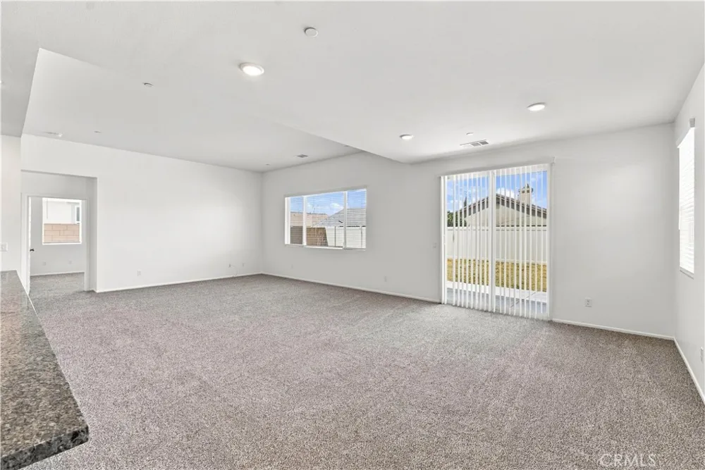 11824 Bobcat Hills Lane Victorville, CA 92392