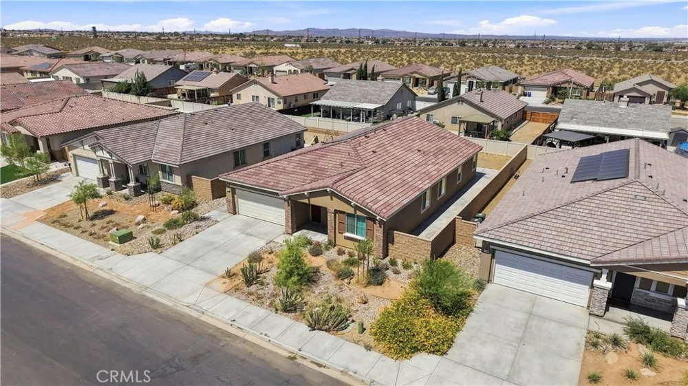 11824 Bobcat Hills Lane Victorville, CA 92392