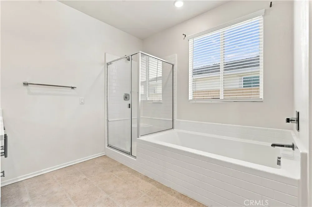 11824 Bobcat Hills Lane Victorville, CA 92392
