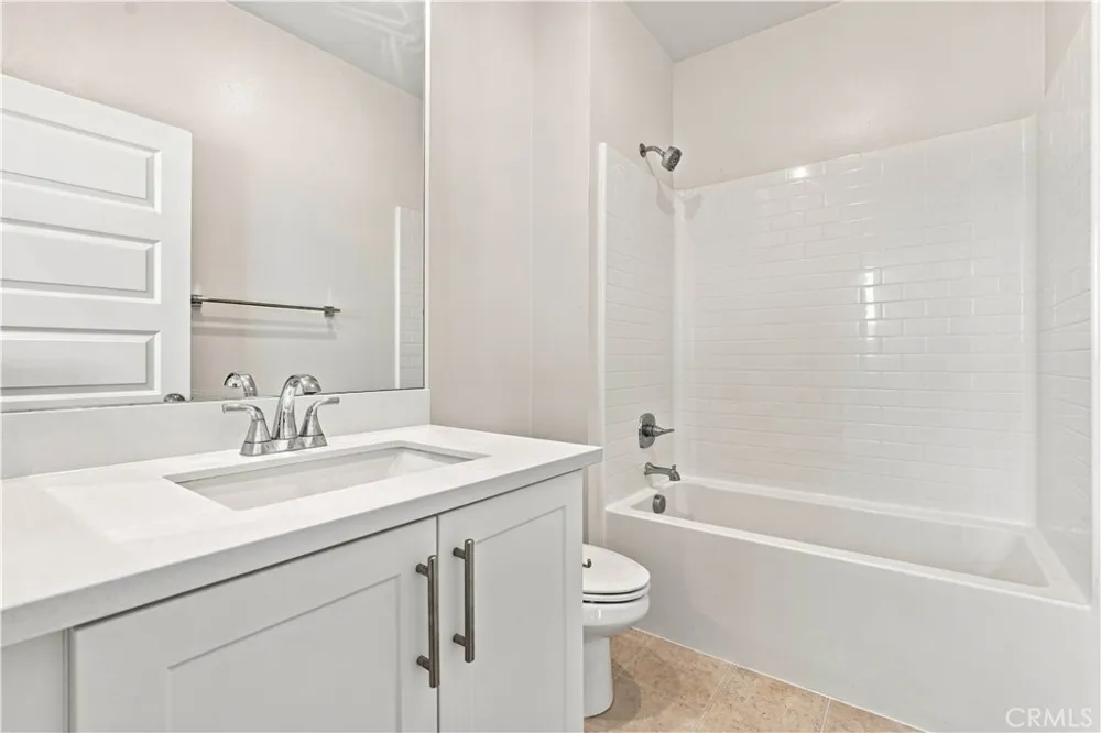 11824 Bobcat Hills Lane Victorville, CA 92392