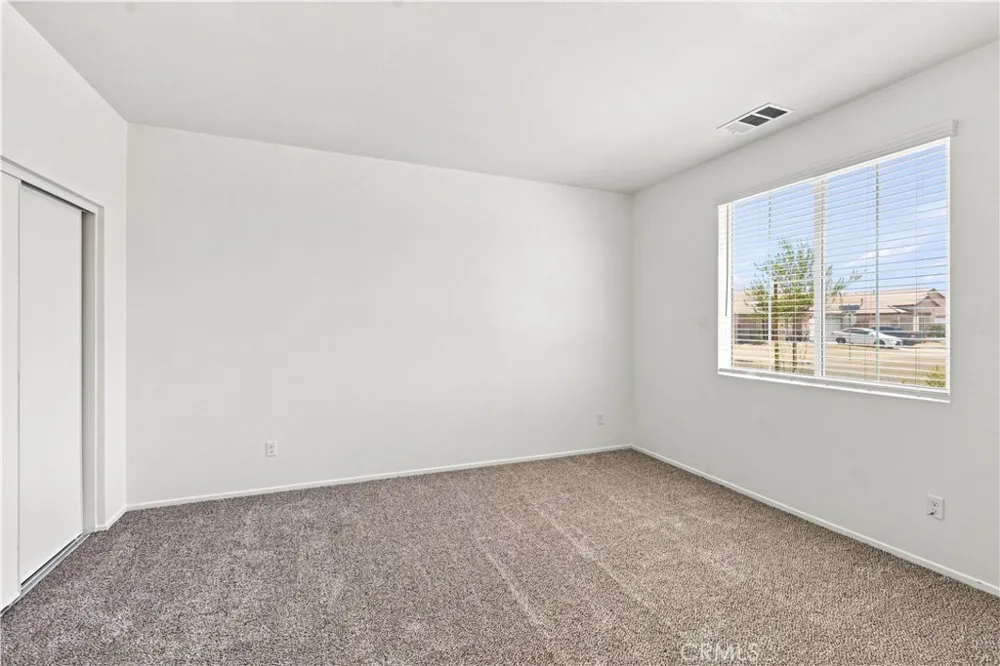 11824 Bobcat Hills Lane Victorville, CA 92392