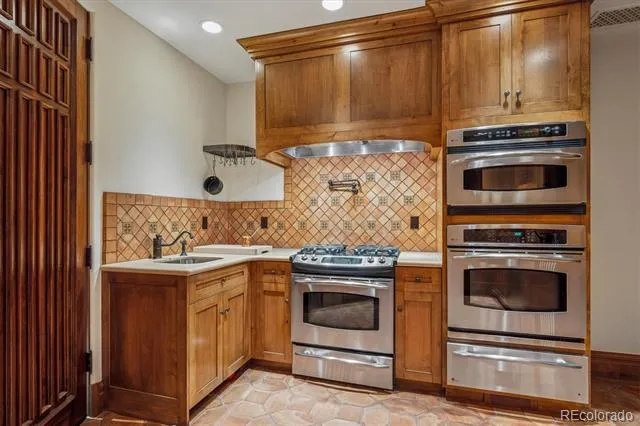 12 Lynn Road Cherry Hills Village, CO 80113