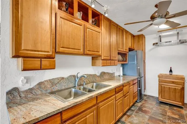 425 Edie Lane Westcliffe, CO 81252